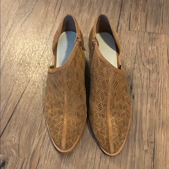 Brown Booties - Picture 1 of 3